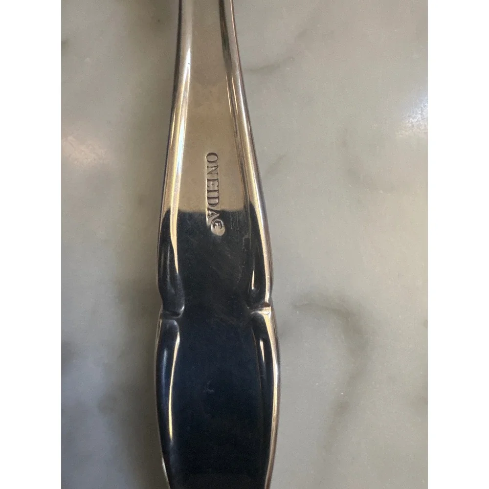 Oneida Cantata Stainless Steel Flatware 4 Piece Set 2 Salad Forks 2 Place Spoons